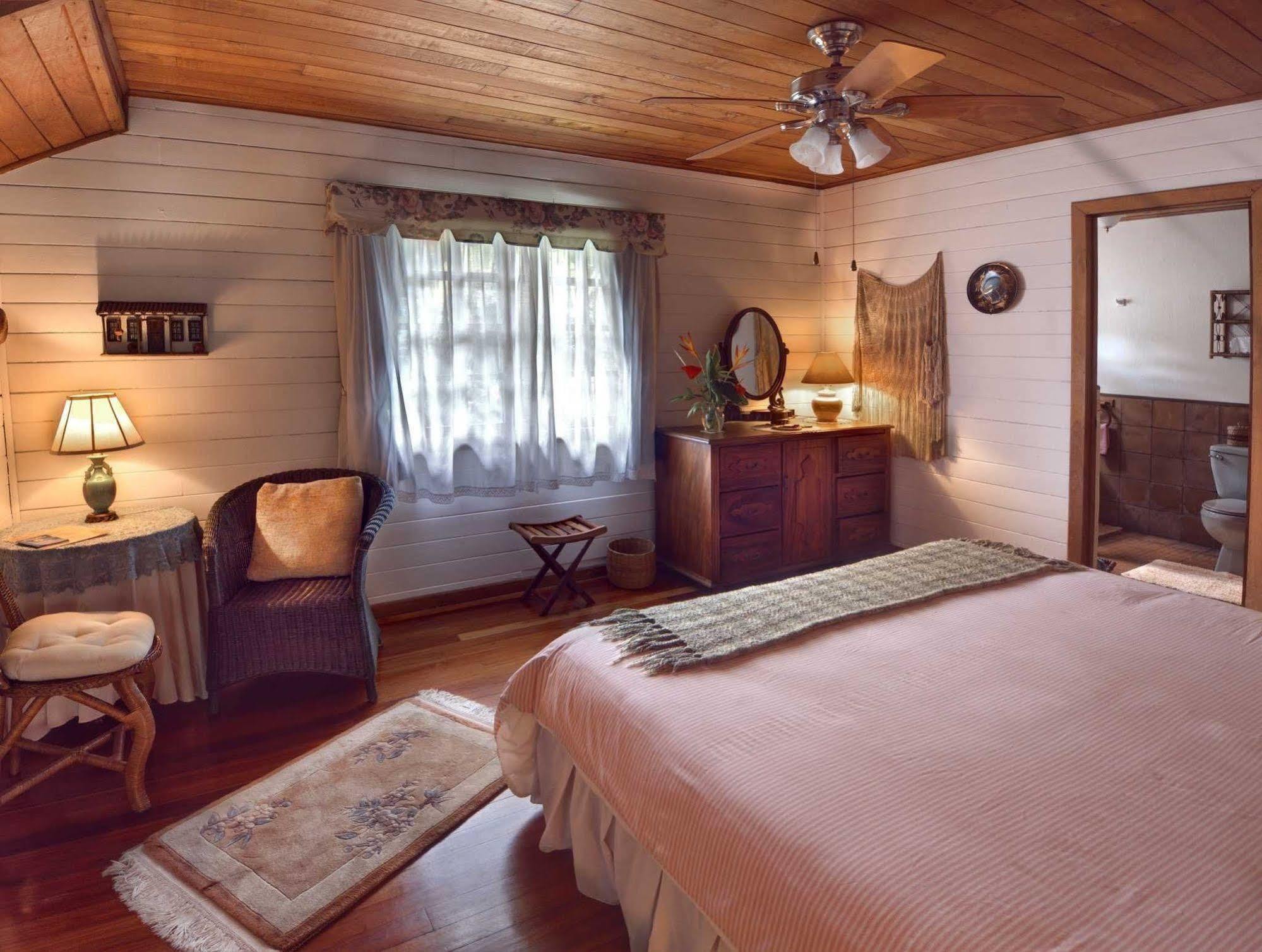 Casa De Las Tias Сан-Хосе Экстерьер фото